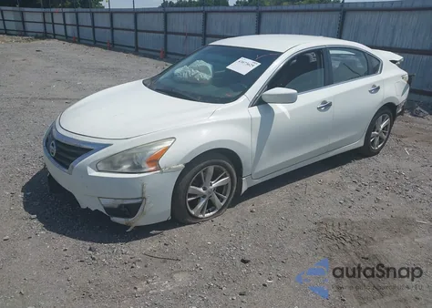 2015 Nissan Altima 2.5 Sv из США, поврежденный, VIN 1N4AL3AP5FC499741